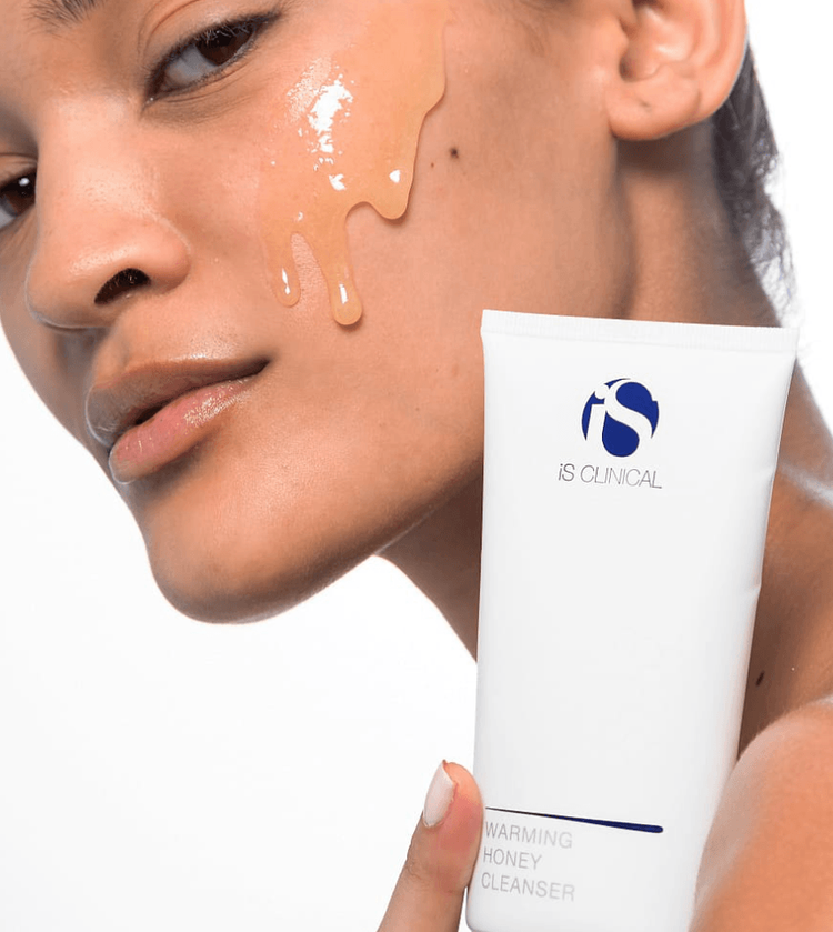isClinical Warming Honey Cleanser 120g